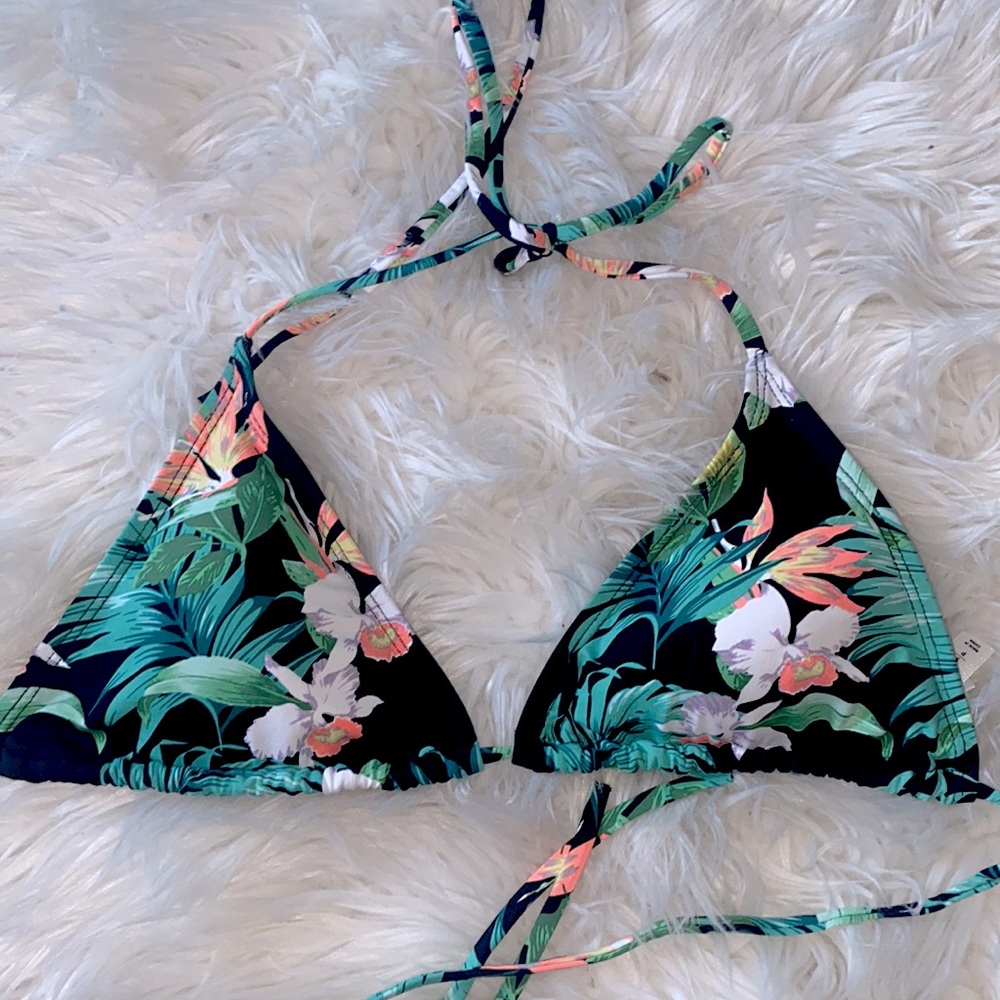 Ardene Triangle Bikini Top